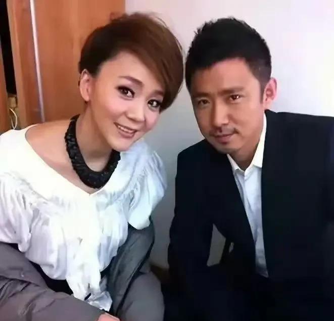《蛮好的人生》里演渣男出轨离婚的高鑫，现实里居然是隐藏的“宠妻狂魔”！结婚二十多