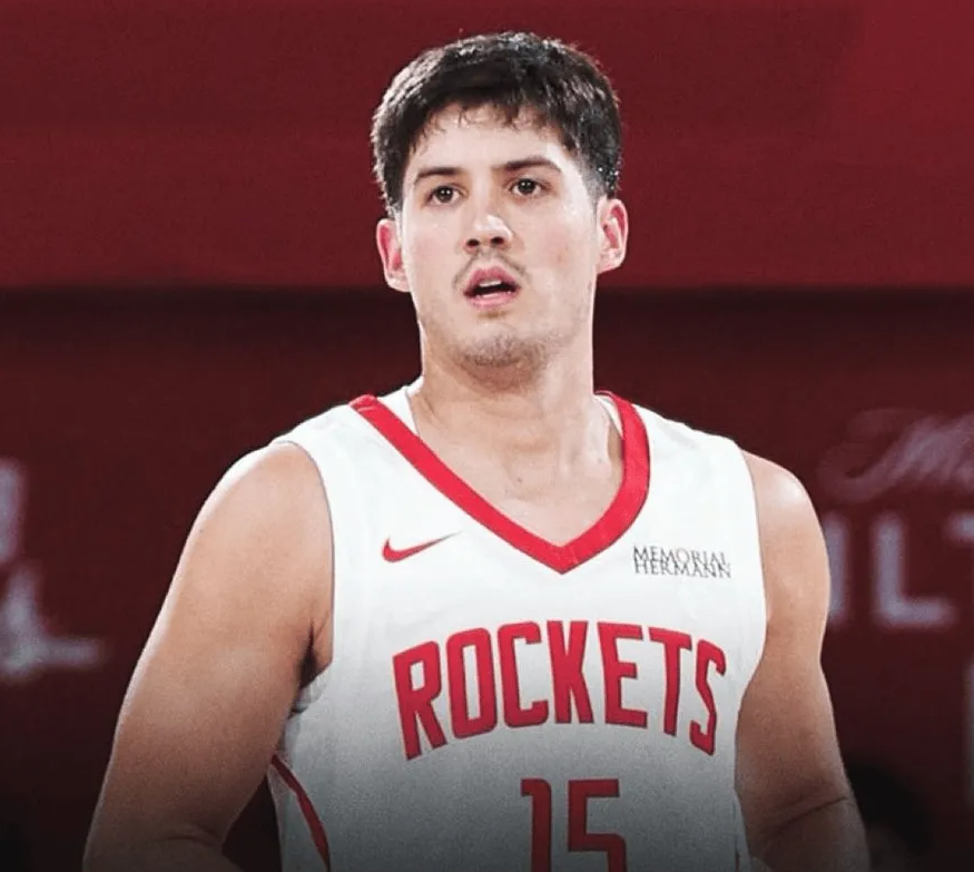 美媒Fullcoartpass更新动态，转载了ESPN分析师LegsESPN的言