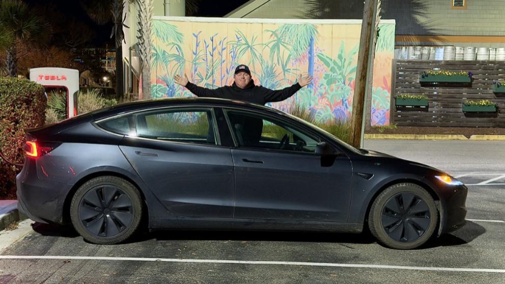 特斯拉FSD贯穿美国，国内厂商这波跟不跟？