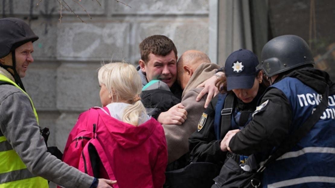 乌称俄袭击苏梅市，已致34人死亡