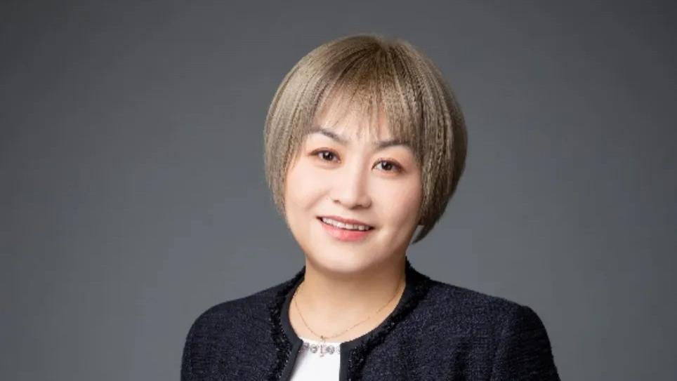 站在 AI 风暴中的“人”——专访 WPP Media 大中华区及北亚首席人才官姜春鸣