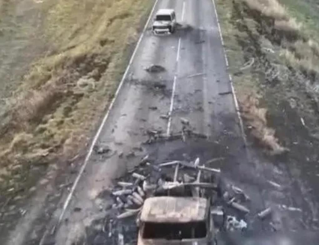 心如死灰！
乌军的抵抗力量几乎都不见了，在俄军进攻苏梅州的一路上，根本看不到乌军
