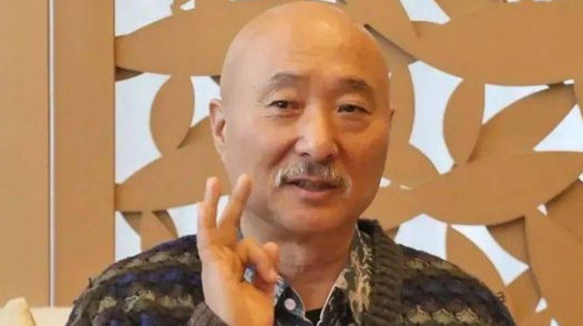 陈佩斯妻子七旬万买荒山











天哪！谁能想到，春晚明星陈佩斯，竟