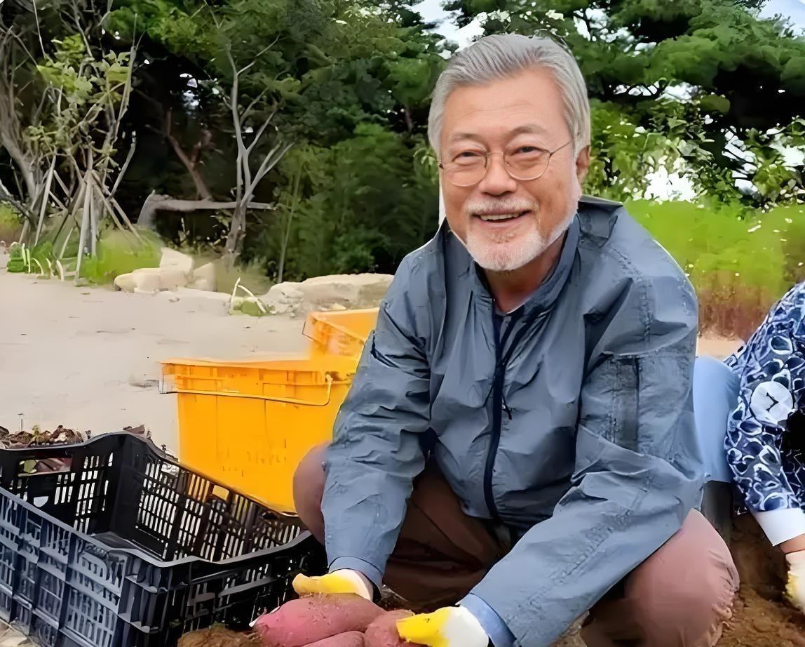 文在寅虽然退下去了，影响力还是非常大。
韩国第21任总统之争，李在明与金文洙对决