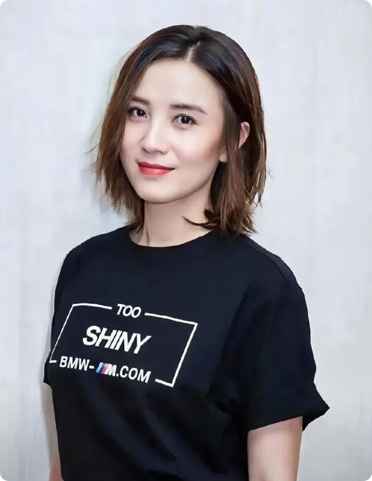 宋佳说，《闯关东》饰演女土匪二当家的，一窝男土匪，就我一个女的，整天和一窝男土匪