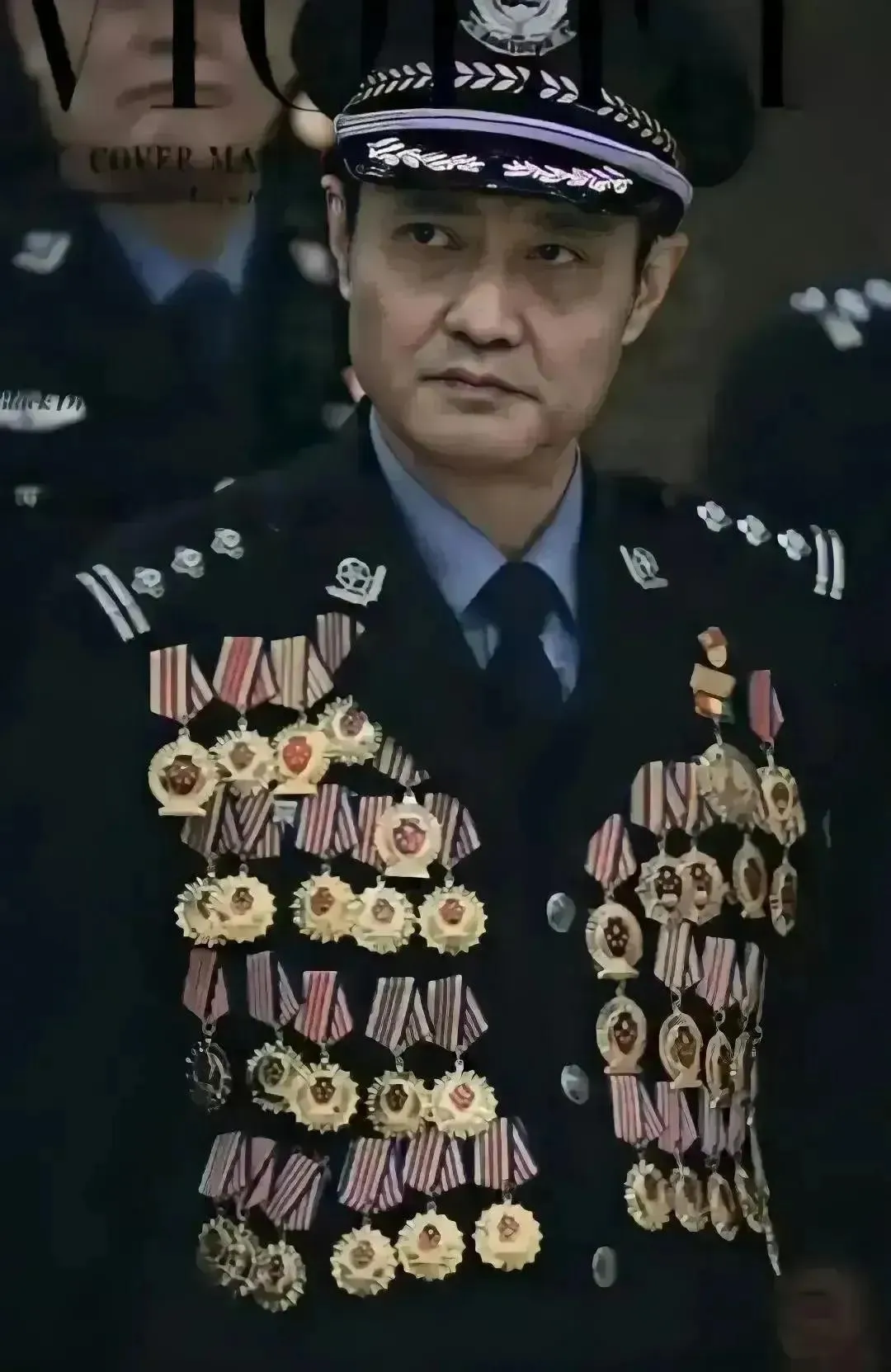 1998年，警官程鹏正在兰州火车站大厅巡逻，他见一男子行为可疑就上前盘问，谁知，