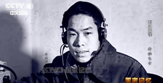 1949年，毛主席赴苏，临行前嘱咐李克农秘密抓一人，以防万一。



1949年