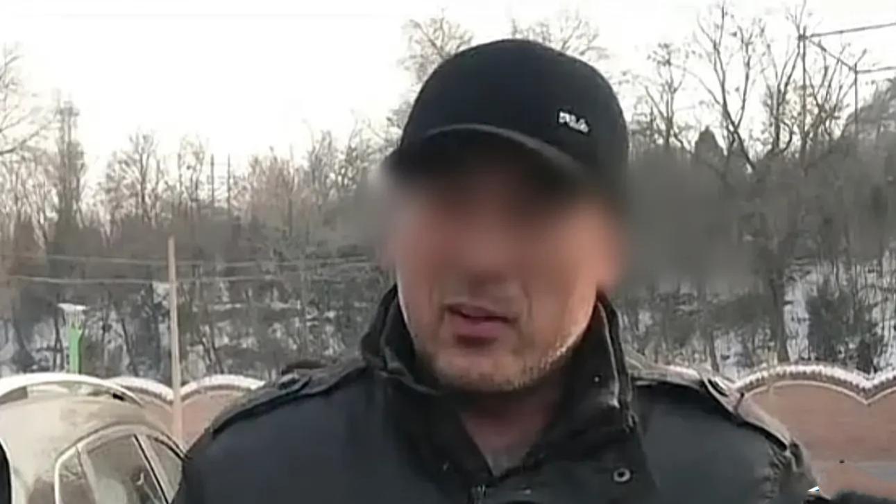 买鱼让摊主帮忙处理内脏，回家发现重量少了一半