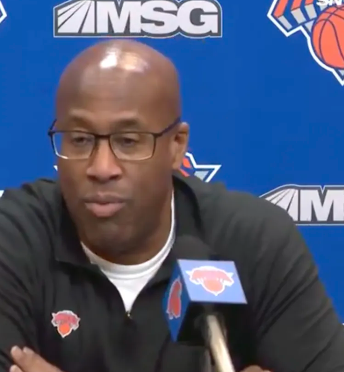 NBA常规赛，尼克斯107-124不敌魔术。
赛后尼克斯主帅迈克-布朗接受了记者