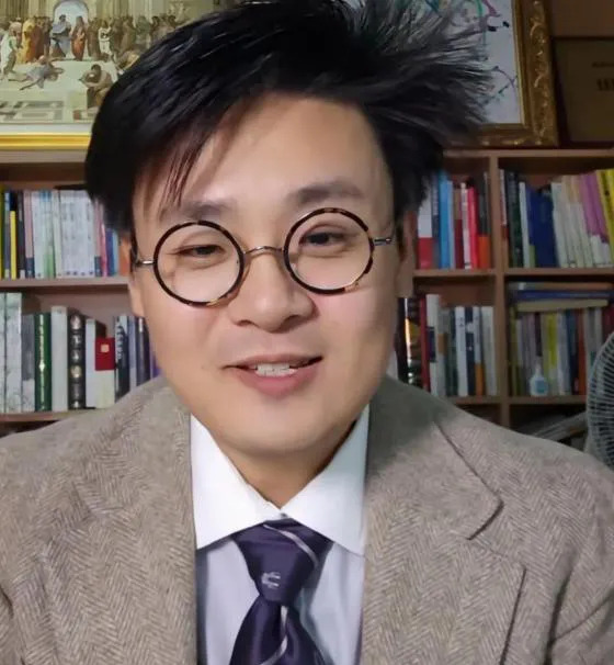 马翔宇直播连线清华出版社











马翔宇变了！以前那个他去哪儿了？