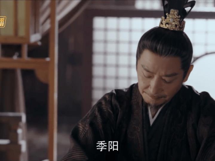《锦月如歌》徐相除了派楚昭在寻找柴安喜外，还另外找了别人
而且这个人还是敌国的人