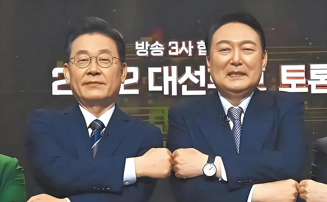 李在明折腾这么久，以为一马平川，结果自己和尹锡悦同病相怜。
尹锡悦被弹劾，成为阶