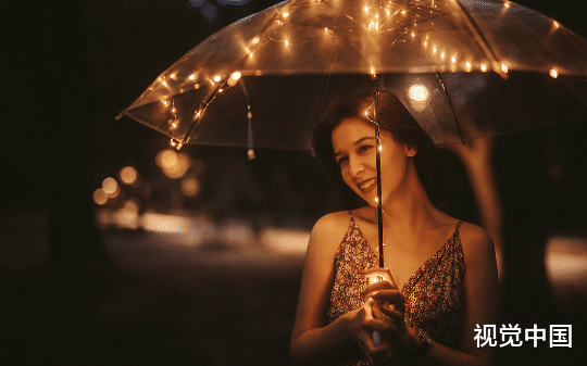 老光棍陈老六雨夜奇遇