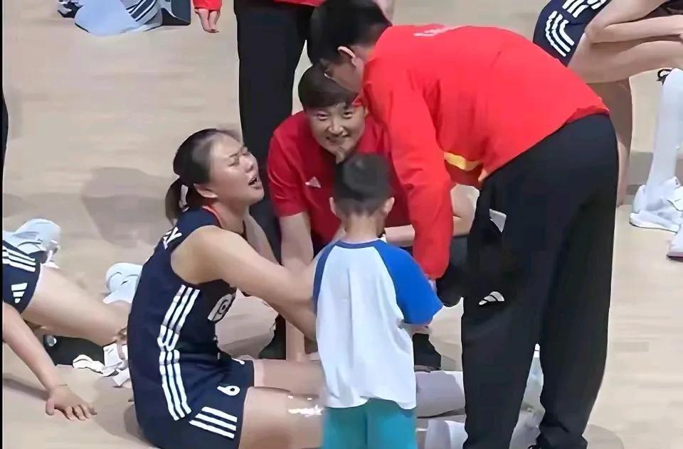 关于龚翔宇、唐欣、王媛媛等人的消息
龚翔宇作为团队第一大功臣，不知不觉来到了28