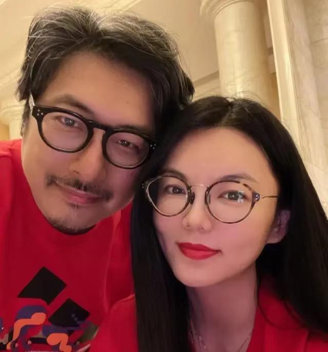 我敢打包票
王岳伦
应该是李湘伴侣中……
最适合她的伴侣。
看李湘历任感情，王岳