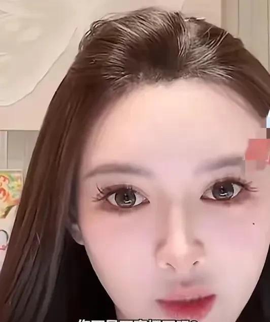 说白了
叶珂这行为
仁者见仁智者见智
打个比喻就是
从一家企业辞职了
过了一段时