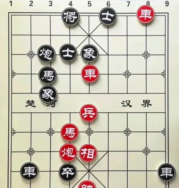 看似简单，实则不容易啊！先来一个顿挫，红车二平四先来一将，再退一叫一将，这样就给