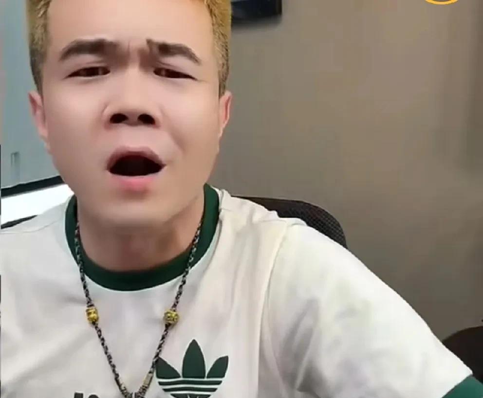 小胖否认是“驴家”搅屎棍，澄清前天驴爸说的窝里横是奶豆，搅屎棍是骡子，跟我没关系