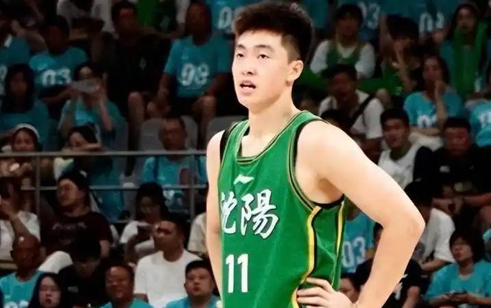 西班牙U22开赛在即，黄秋实和张峻豪效力哪队陪练还是能上场？在9月底，在一个私人