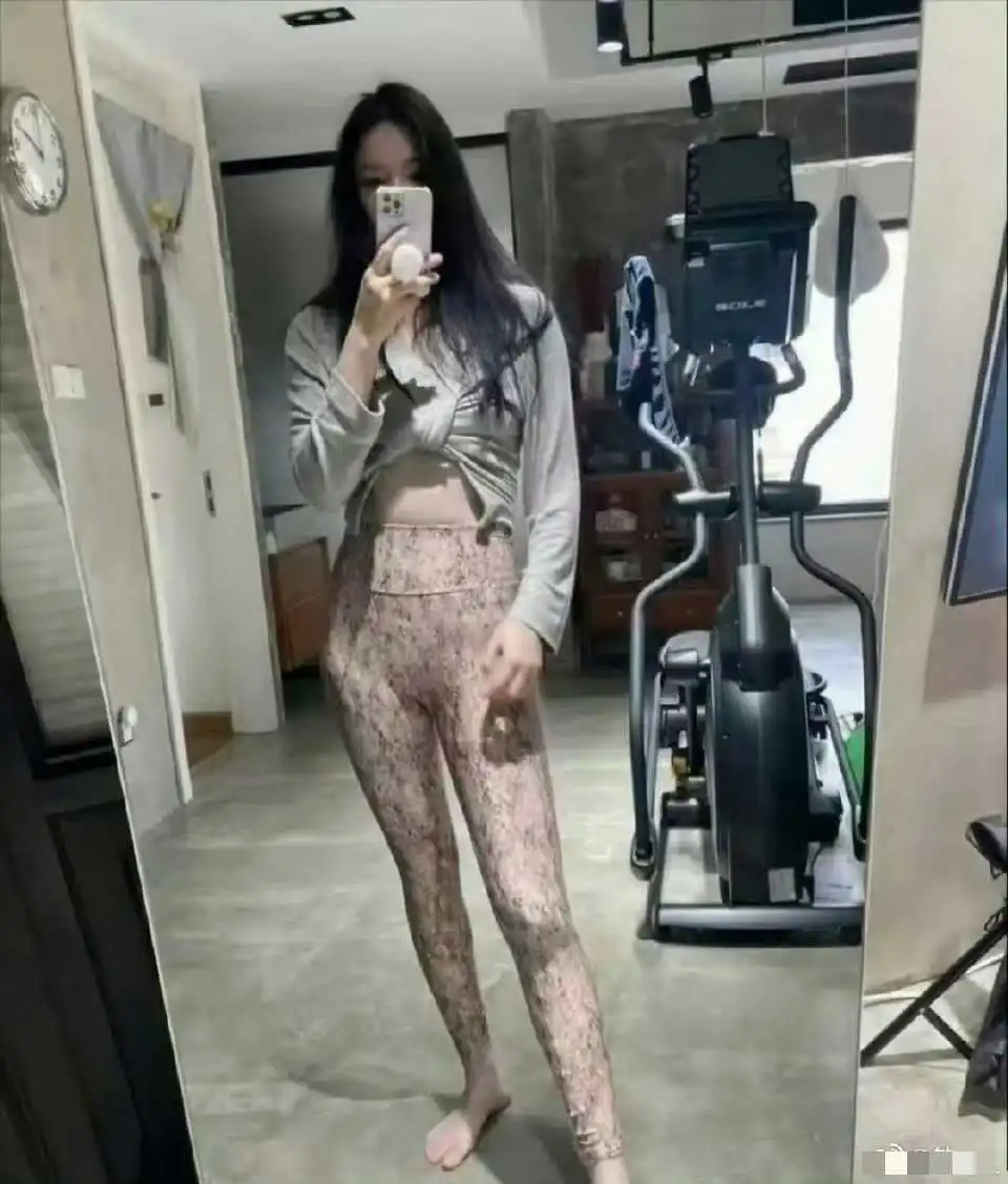 闺蜜花380元买了条裤子，大家觉得这裤子如何？ ​​​