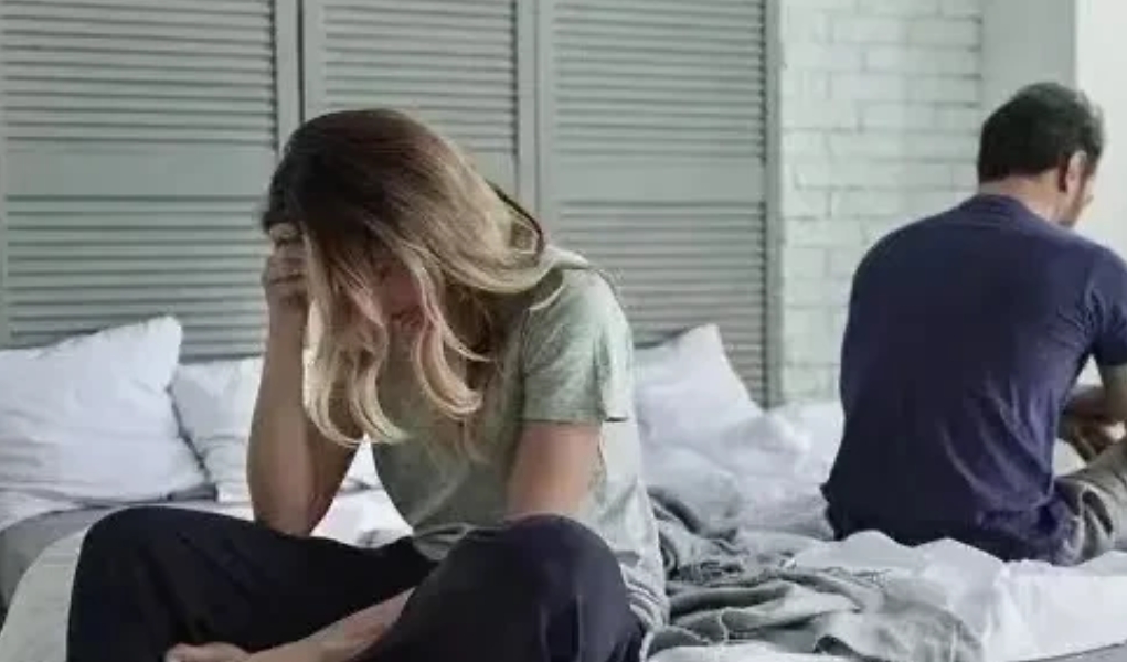 湖南，一名女子娘家拆迁分了4套房，娘家妈心疼女儿，结婚时没有像样的嫁妆，赠予女子