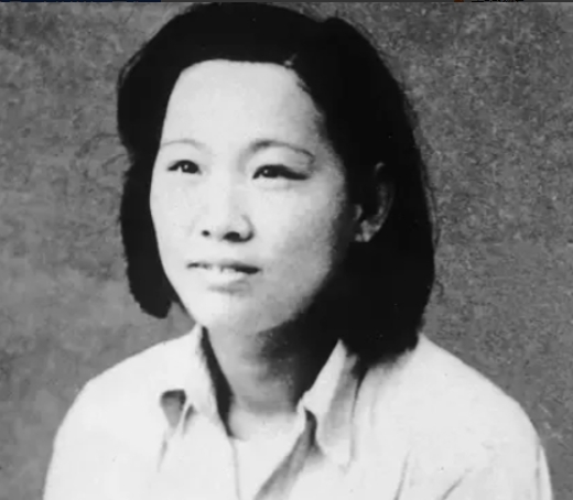 1950年，连长刘玉明结束了军旅生涯，准备转业离开部队，在路过汽车站的时候，他遇