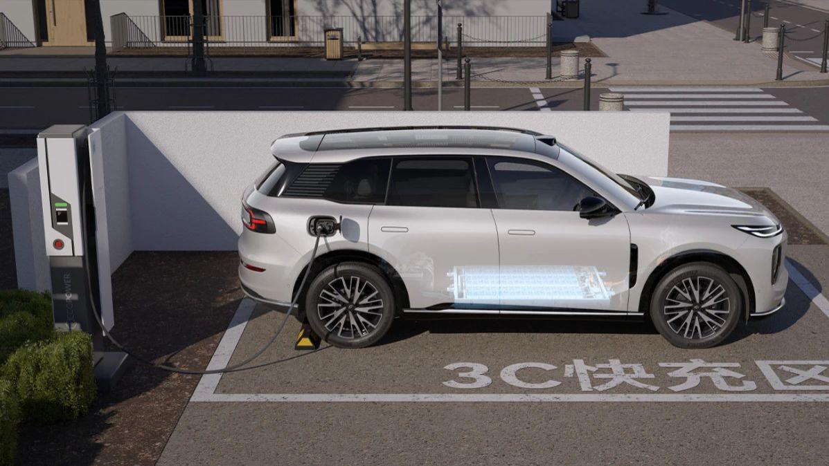 理想L6出“穷人版” 预售价相当于半价