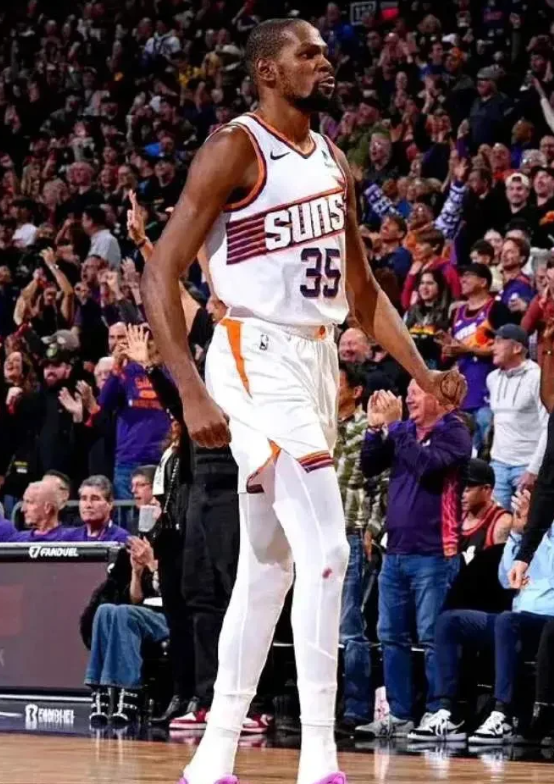 27日，NBA又现两条大新闻。

第一条大新闻是雷霆队。ESPN等权威媒体都说了