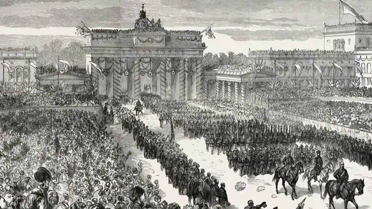 普鲁士通过三次战争完成统一建立德意志帝国，但其更注重外交策略