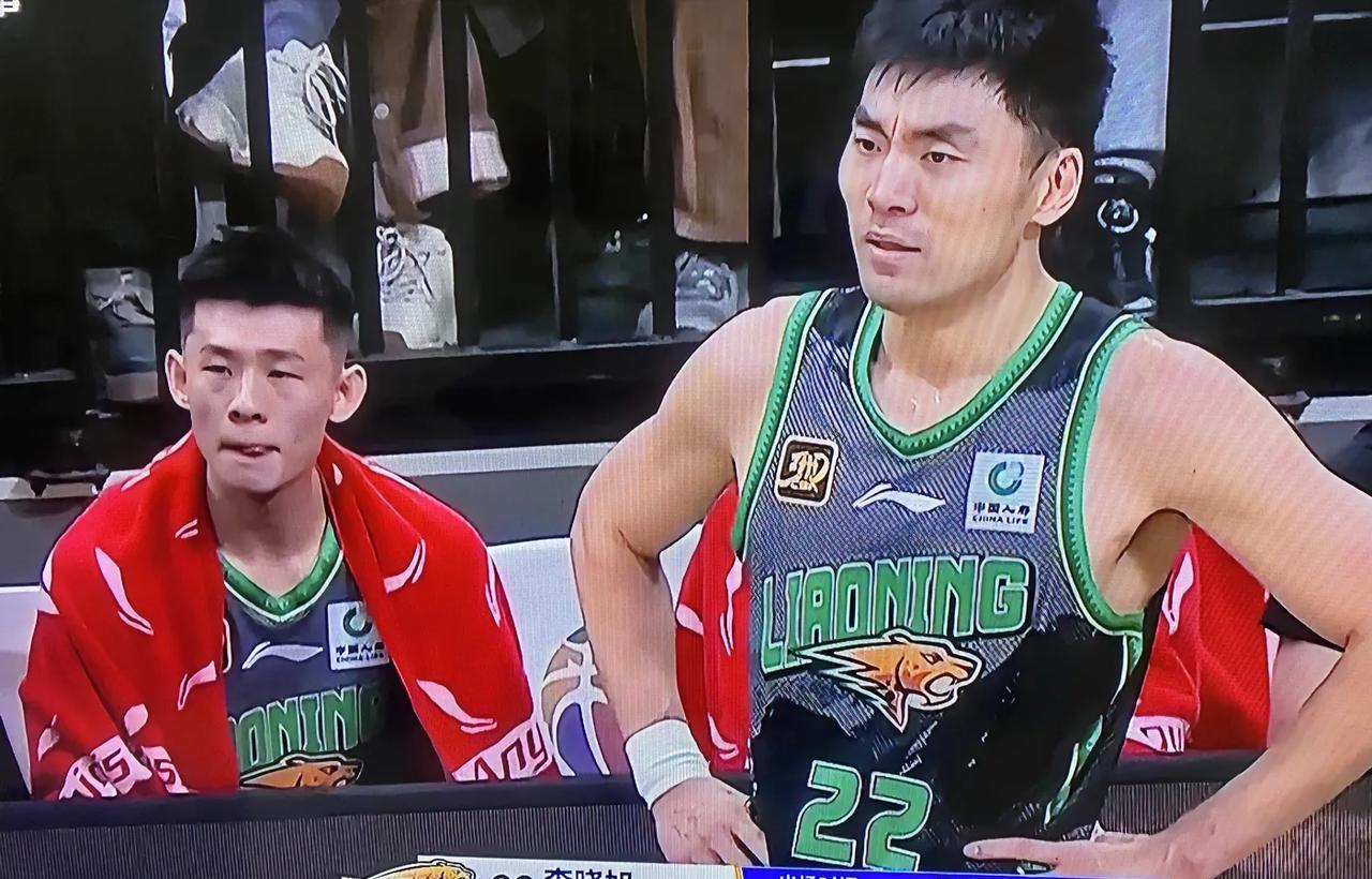 李晓旭打了三场比赛得了5分，不知道杨鸣看了这样的数据有什么感想。3场比赛打了53