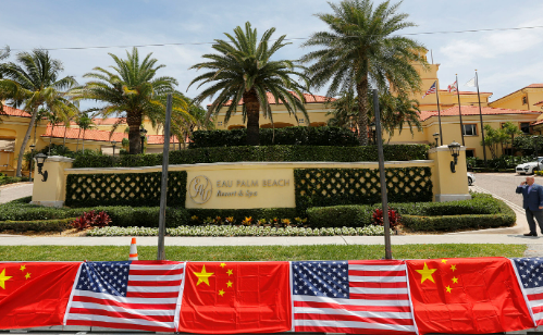 特朗普拿中国没辙
 
中美第三轮经贸会谈，正在瑞典斯德哥尔摩进行，而在谈判之前，