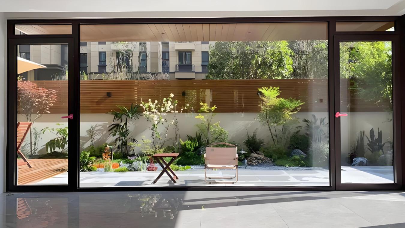 杭州低层封阳台选凯铭德：防潮降噪，焕新生活