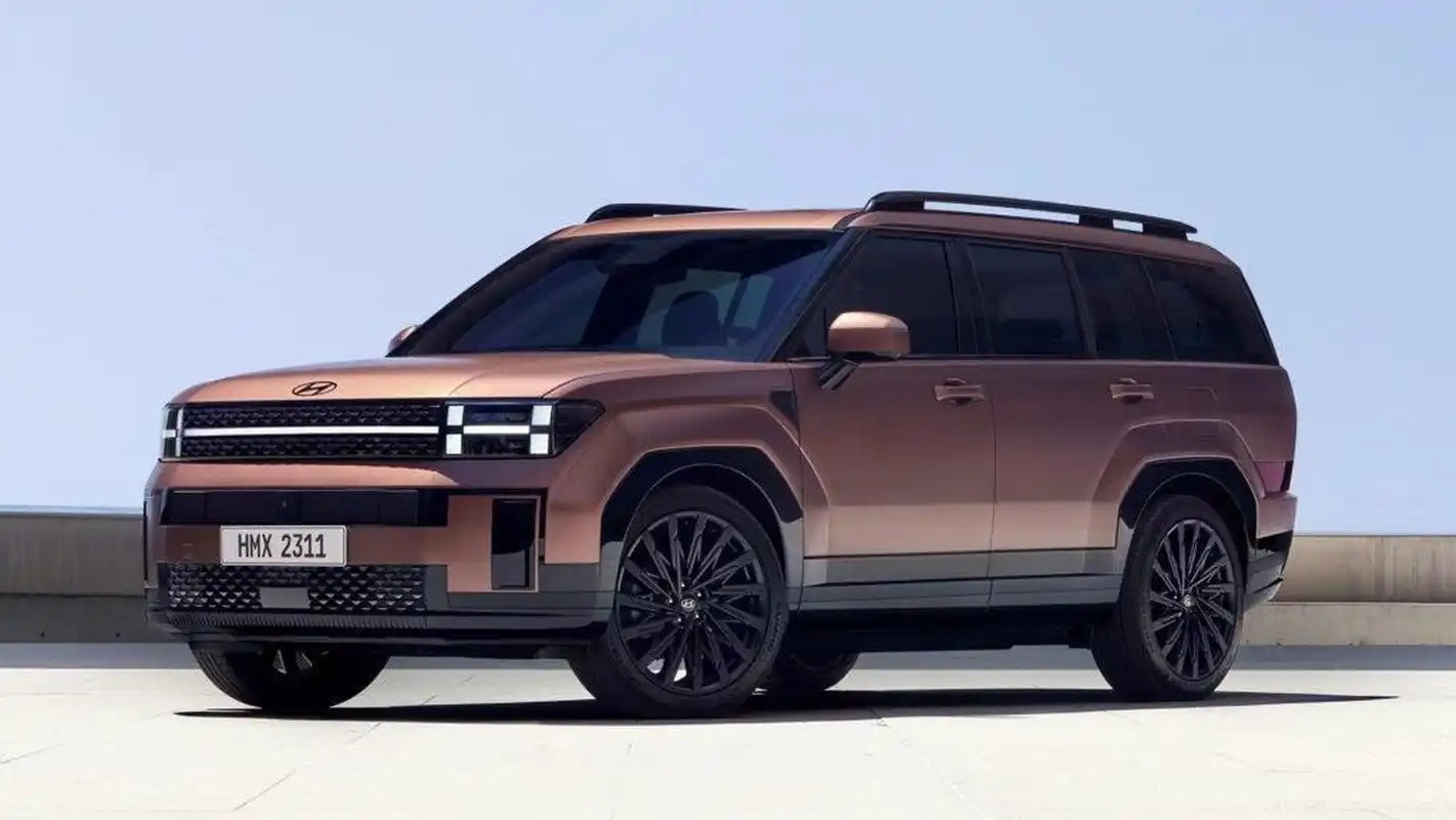 全新现代胜达解析：2.0T+8AT硬派SUV，空间比汉兰达大，真香