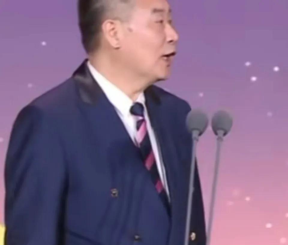 【#孙颖莎曾被李隼罚跑一万米#】#孙颖莎东京奥运备战细节听得心酸#7月18日，国