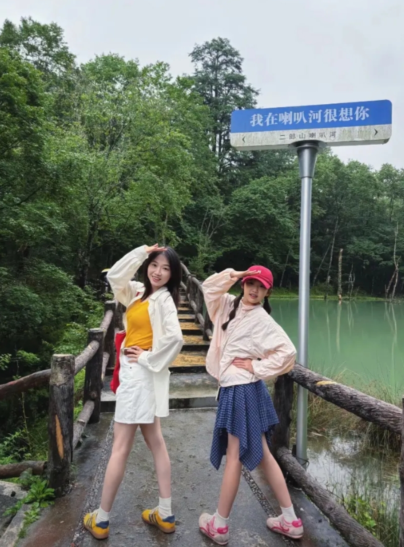 40岁和11岁的友谊，最好的旅游搭子。