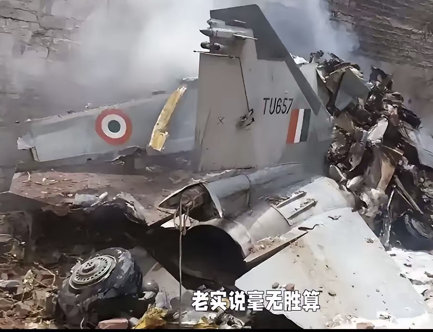 印巴空战，打醒了四个人。
 
第一个醒的：印度空军
 
印度空军本来觉得自己挺牛