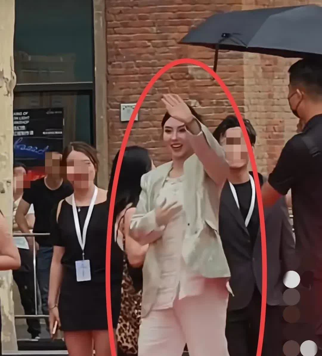 终于知道，谢霆锋为什么会离婚了。[捂脸]