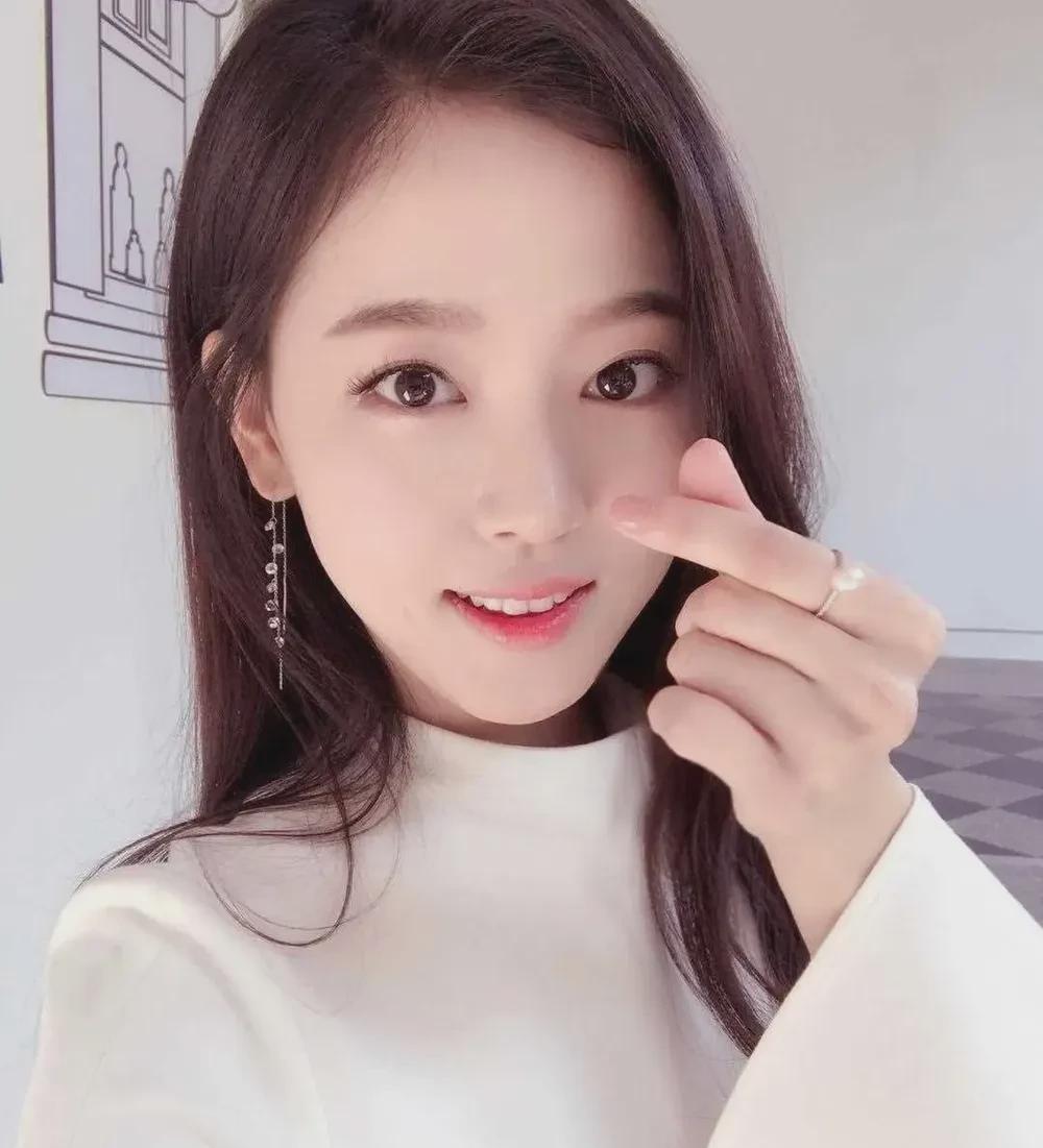 亚洲颜值天花板！一脱成名！为艺术献身的女星～

姜汉娜，这位来自韩国的才华横溢的