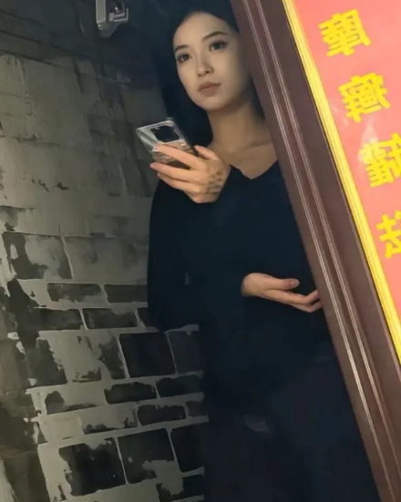 看谁有这么大的胆子！看谁有这么大的胆子