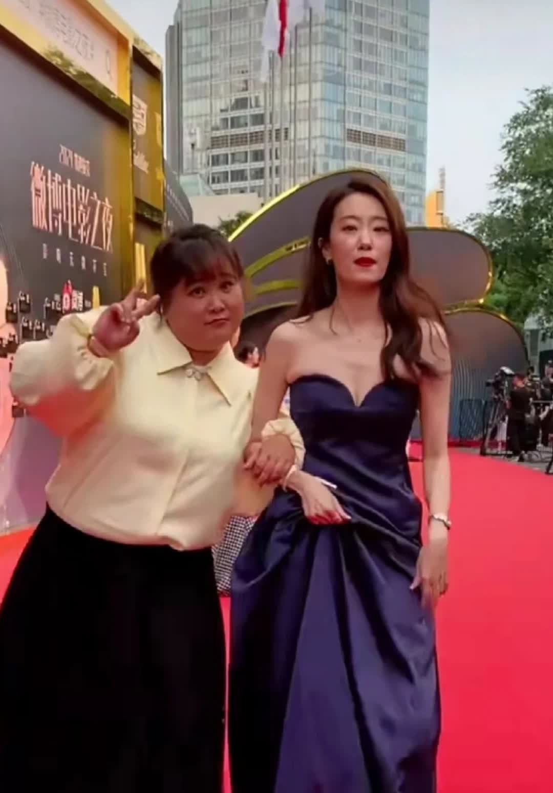 张小斐是不是凉了？

凉不凉不知道，反正贾玲瘦下来，对她非常不利是真的。
