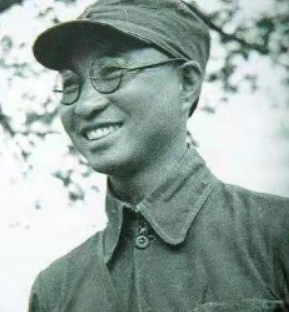 陈赓在我军中可谓是文武双全的人物，一生戎马，征战多年，可你能想象得到，这样一位大