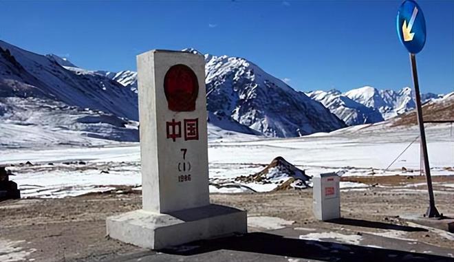 我国界碑屡遭移动，本以为是领土被侵，谁知背后原因让人哭笑不得。在过往的时候，中国