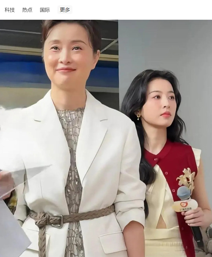吴越和女儿都好漂亮











我的天哪！吴越和她女儿也太漂亮了吧！简