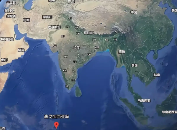 必由之路！
老美7架B-2轰炸机，加油机，大型运输机等战略武器已齐聚印度洋迪戈加