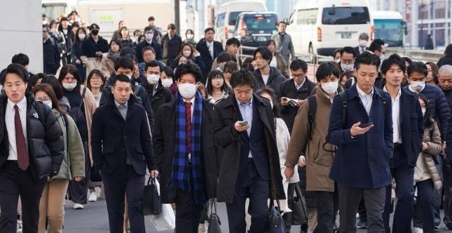 日本宣布：将在6月28日，归还中国大熊猫！
这消息跟捅了日本网友心窝子似的，和歌