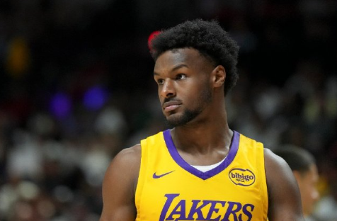夏季联赛凯尔特人胜湖人，布朗尼上下半场判若两人

今日NBA夏季联赛，凯尔特人以