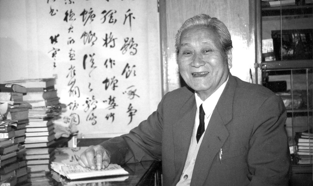“三峡大坝建成后，迟早要被炸掉。”1992年，说出这句骇人听闻的话的不是别人，正