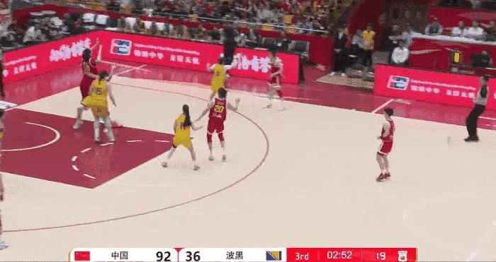 张子宇真的太Bug了！
今晚中国女篮VS波黑女篮的热身比赛中，张子宇这个点的优势
