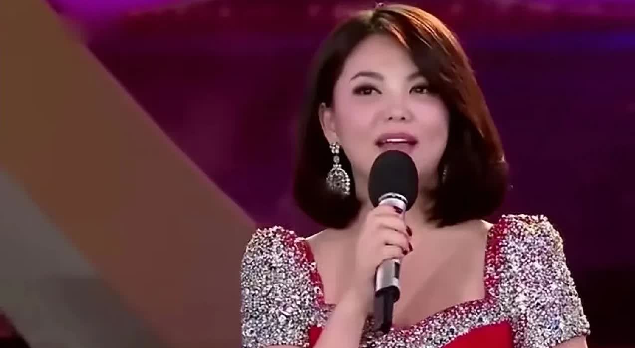 释永信出事，
众人纷纷吃瓜；
万万没有想到，
李湘躺枪，
只因多年前，
