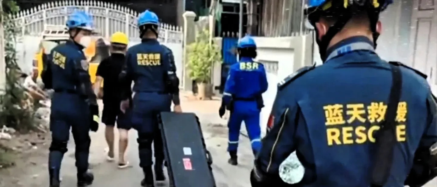 缅甸地震救援环境恶劣











天呐！缅甸地震后的救援环境简直坏到难